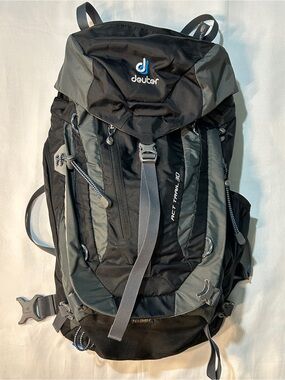 Deuter ACT Trail 30 Hiking Backpack, Rain Cover, Water Area-Black And Gray New